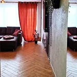 Апартаменты Rock & Roll 33 *